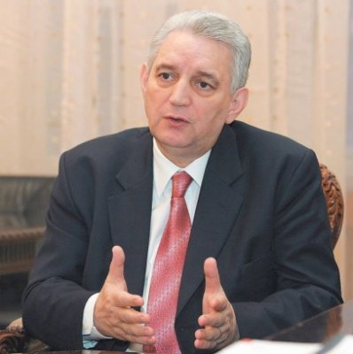 Ilie Sârbu: Grupurile USL se vor alătura masei inepte, grupului viermilor, ciumpalacilor